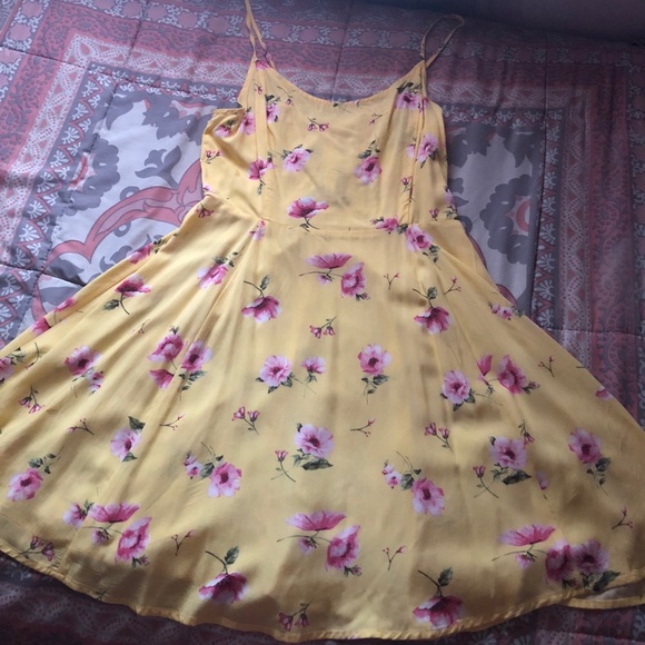 yellow dress pink flowers